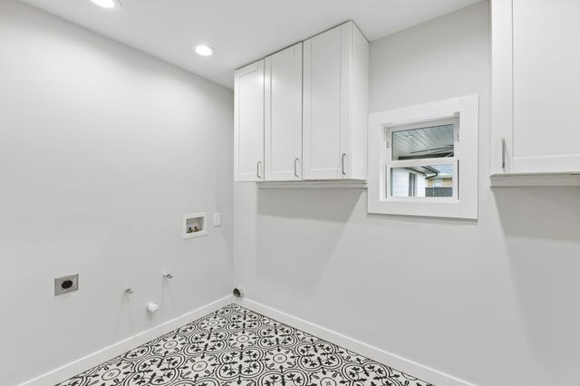 13726 Peyton Drive, Dallas, TX 75240