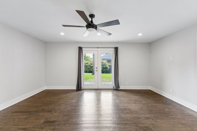 13726 Peyton Drive, Dallas, TX 75240