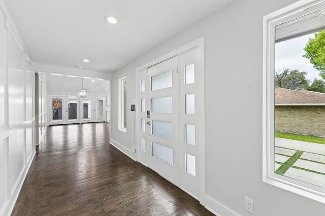 13726 Peyton Drive, Dallas, TX 75240