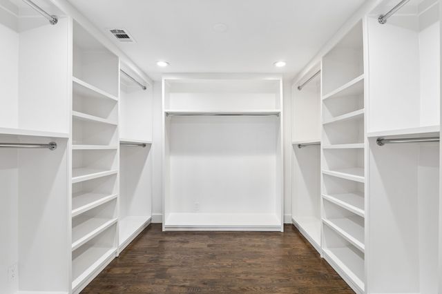 13726 Peyton Drive, Dallas, TX 75240