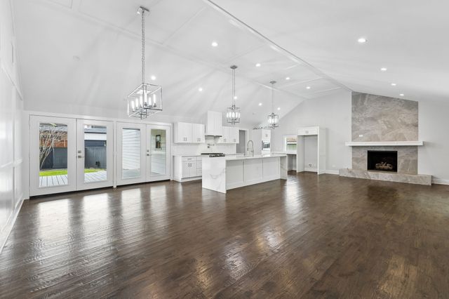 13726 Peyton Drive, Dallas, TX 75240