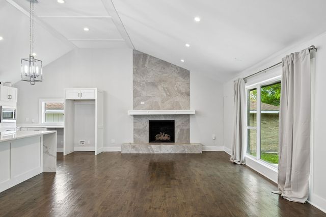 13726 Peyton Drive, Dallas, TX 75240