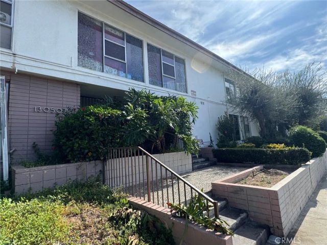 13050 Dronfield Avenue 24, Sylmar, CA 91342
