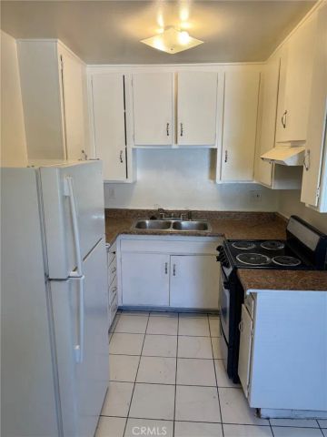 13050 Dronfield Avenue 24, Sylmar, CA 91342