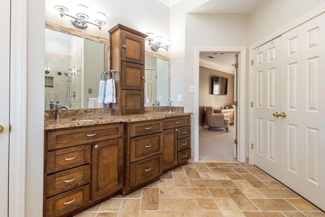 2885 FOSTER DALE CV, Germantown, TN 38138