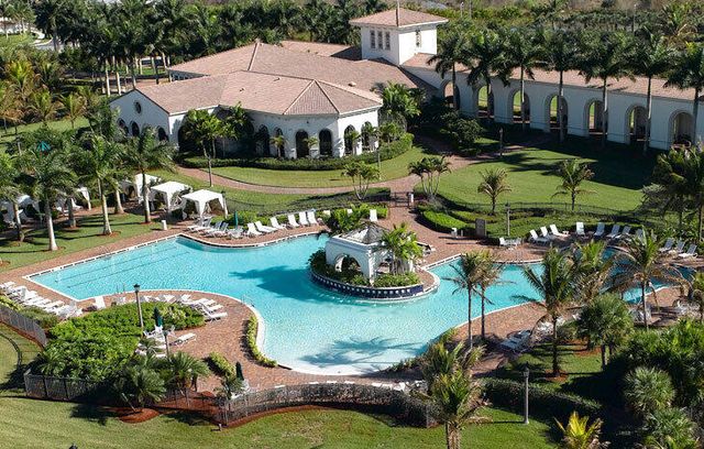 8961 Alexandra Circle, Wellington, FL 33414