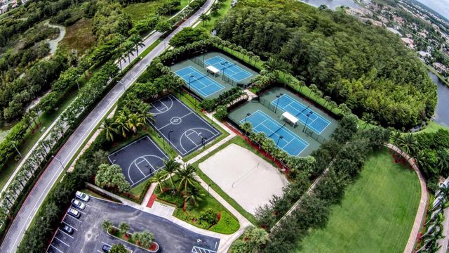 8961 Alexandra Circle, Wellington, FL 33414