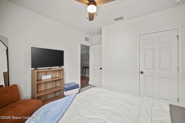 927 Remington Green Drive SE, Palm Bay, FL 32909