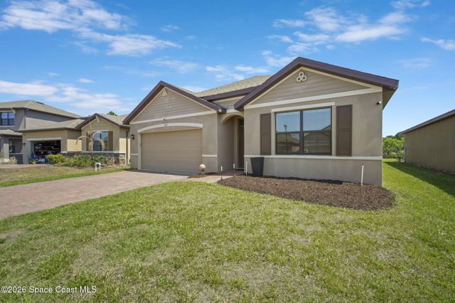 927 Remington Green Drive SE, Palm Bay, FL 32909