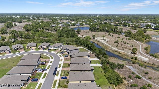 927 Remington Green Drive SE, Palm Bay, FL 32909