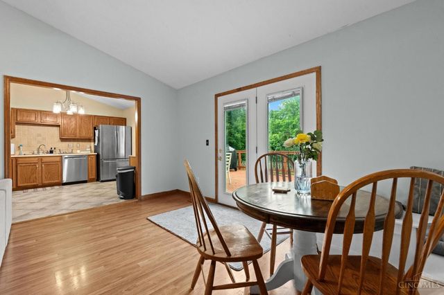 220 Mcdaniels Lane, Springboro, OH 45066