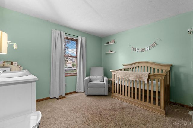 220 Mcdaniels Lane, Springboro, OH 45066