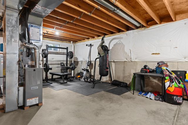 220 Mcdaniels Lane, Springboro, OH 45066