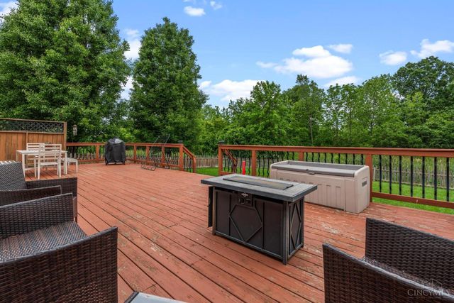 220 Mcdaniels Lane, Springboro, OH 45066