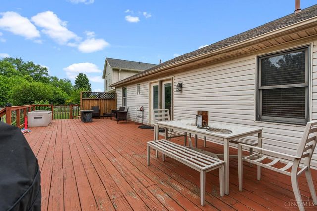 220 Mcdaniels Lane, Springboro, OH 45066