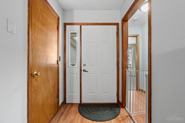 220 Mcdaniels Lane, Springboro, OH 45066