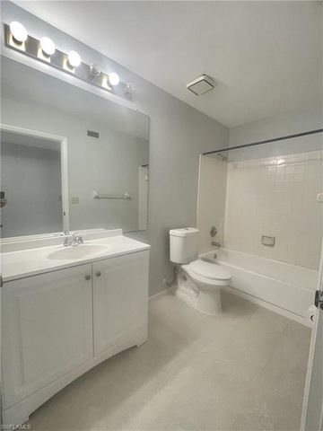 6492 Royal Woods DR 7, Fort Myers, FL 33908