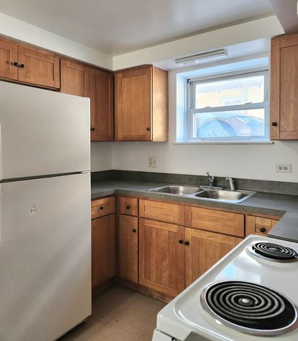 5700 W 35th Street 01S, Cicero, IL 60804