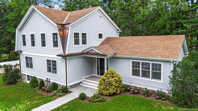 21 Twin Lakes Road, South Salem, NY 10590