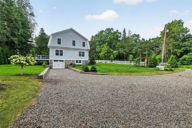21 Twin Lakes Road, South Salem, NY 10590