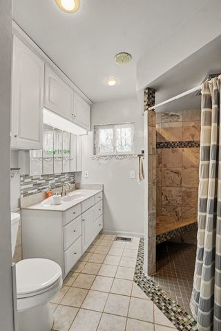 5486 Lippincott Boulevard, Burton, MI 48519