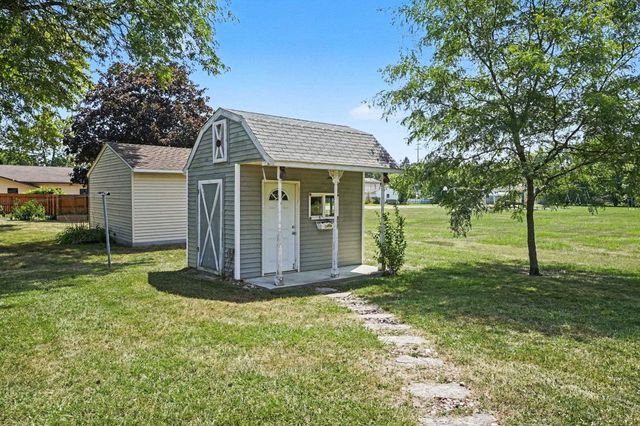 5486 Lippincott Boulevard, Burton, MI 48519