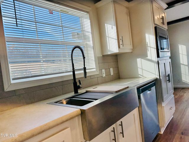 278 Race Track Road, Rogersville, TN 37857