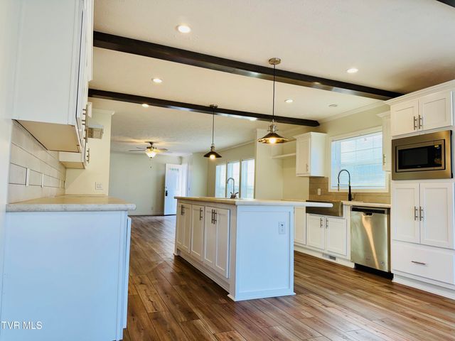 278 Race Track Road, Rogersville, TN 37857