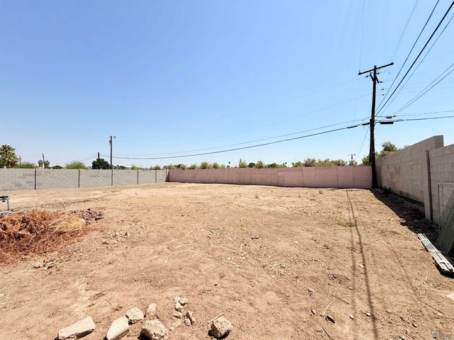 671 S EL PRADO RD, Yuma, AZ 85364