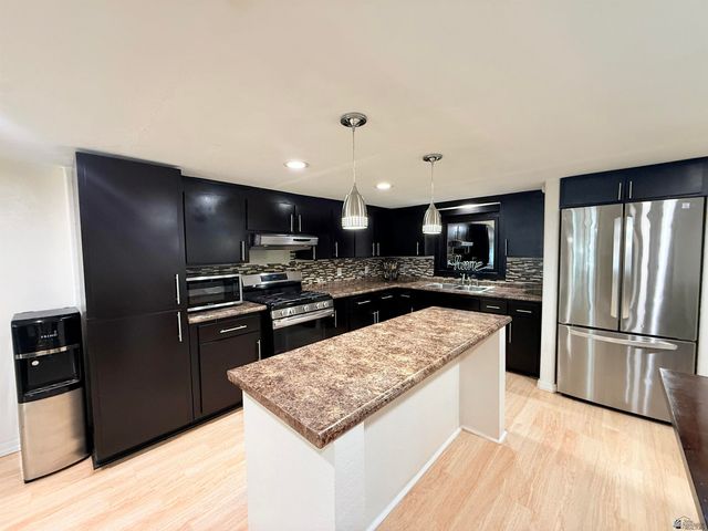 671 S EL PRADO RD, Yuma, AZ 85364