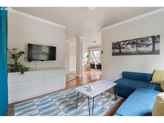 1104 Sw COLUMBIA St 304, Portland, OR 97201