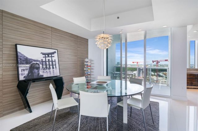 15811 Collins Avenue 2006, Sunny Isles Beach, FL 33160