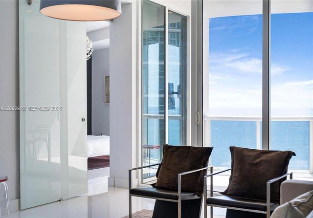 15811 Collins Avenue 2006, Sunny Isles Beach, FL 33160