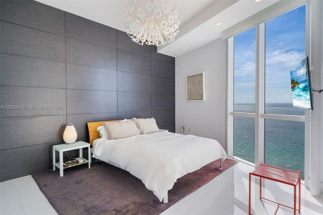 15811 Collins Avenue 2006, Sunny Isles Beach, FL 33160