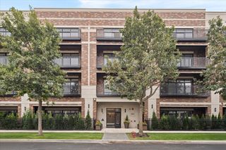 3951 N Wayne Avenue 407, Chicago, IL 60613