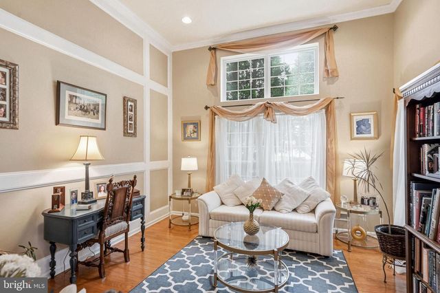 13 WOODCREST CT, Berlin, NJ 08009