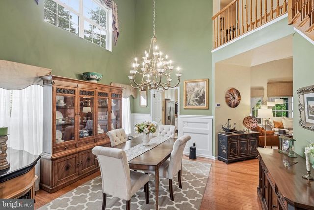 13 WOODCREST CT, Berlin, NJ 08009
