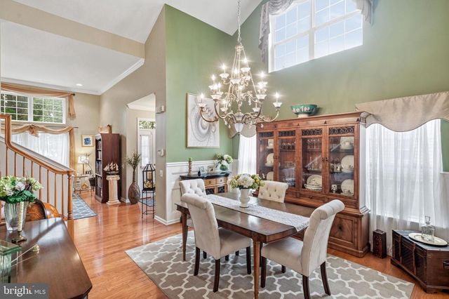 13 WOODCREST CT, Berlin, NJ 08009