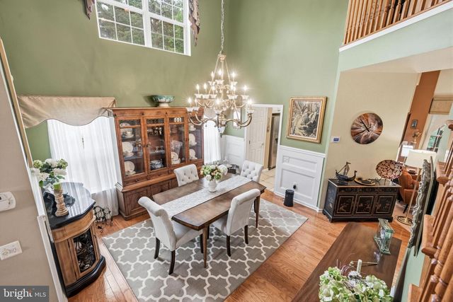 13 WOODCREST CT, Berlin, NJ 08009