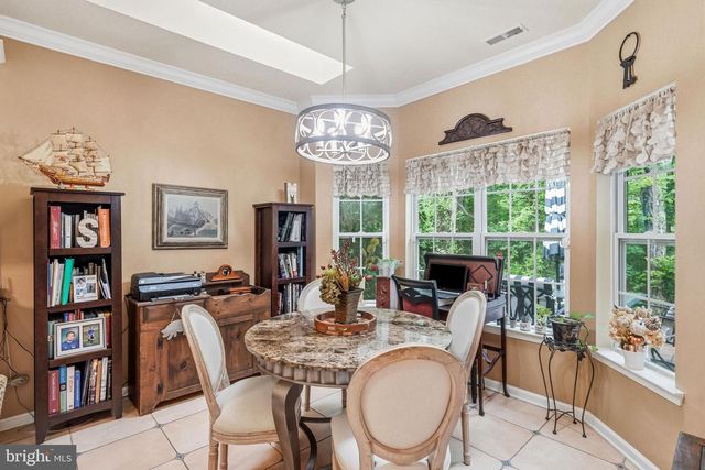 13 WOODCREST CT, Berlin, NJ 08009