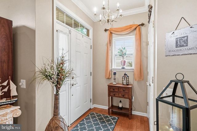 13 WOODCREST CT, Berlin, NJ 08009
