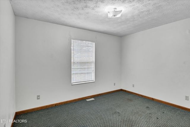 2406 Rowena Lane, Knoxville, TN 37931