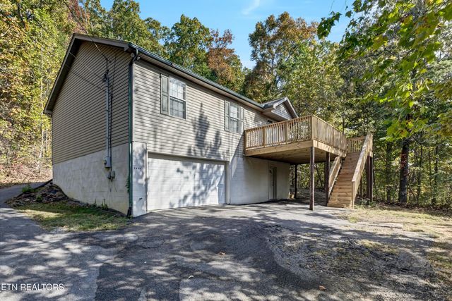 2406 Rowena Lane, Knoxville, TN 37931