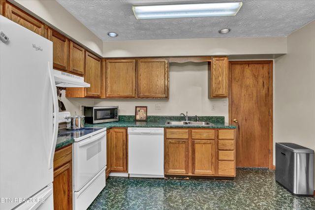 2406 Rowena Lane, Knoxville, TN 37931