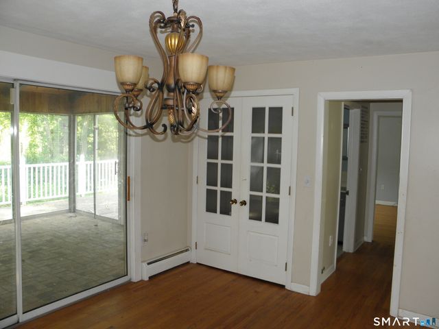 20 Maple Terrace, Ledyard, CT 06339
