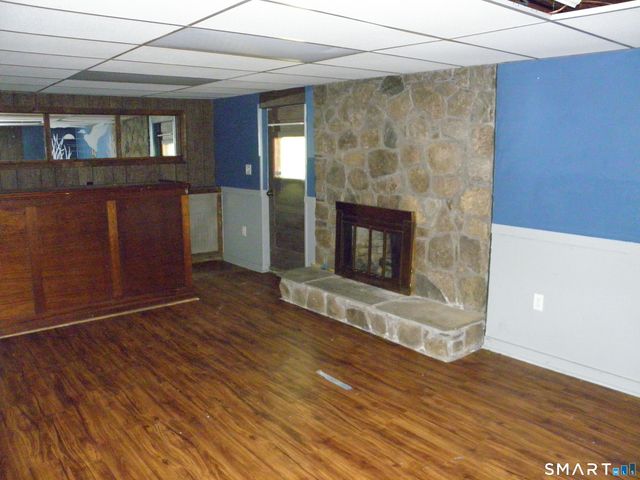 20 Maple Terrace, Ledyard, CT 06339