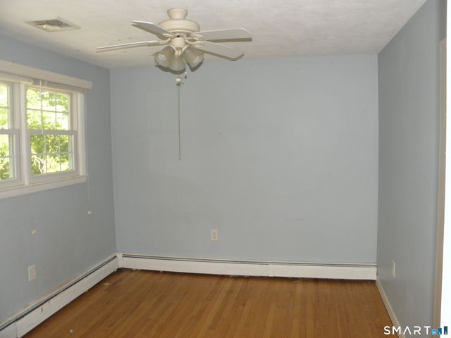20 Maple Terrace, Ledyard, CT 06339