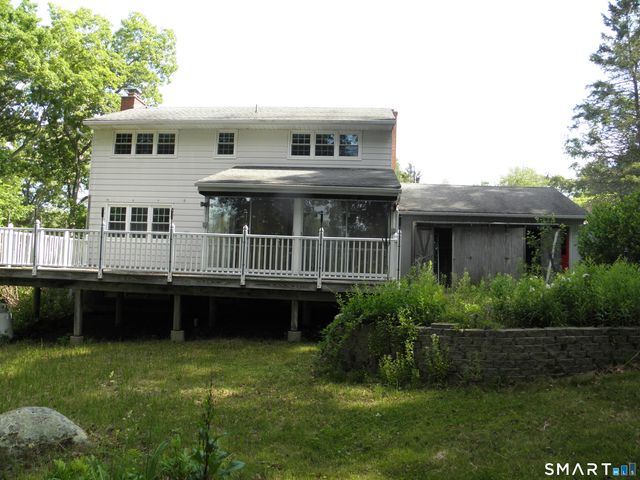 20 Maple Terrace, Ledyard, CT 06339
