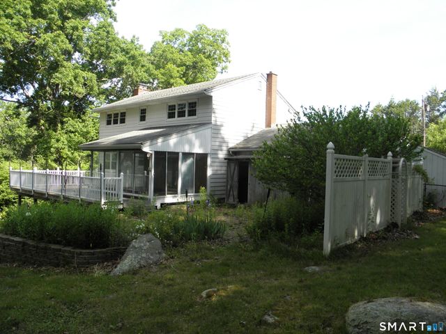 20 Maple Terrace, Ledyard, CT 06339