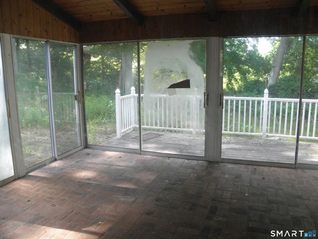 20 Maple Terrace, Ledyard, CT 06339